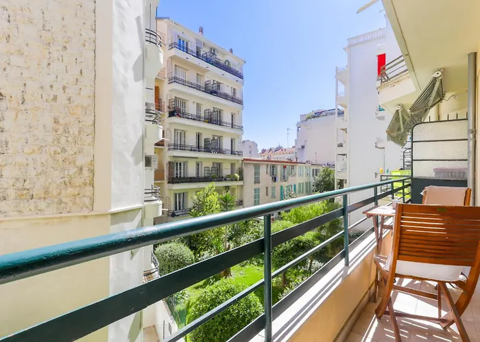 Apartment Le Victor Hugo By Interhome